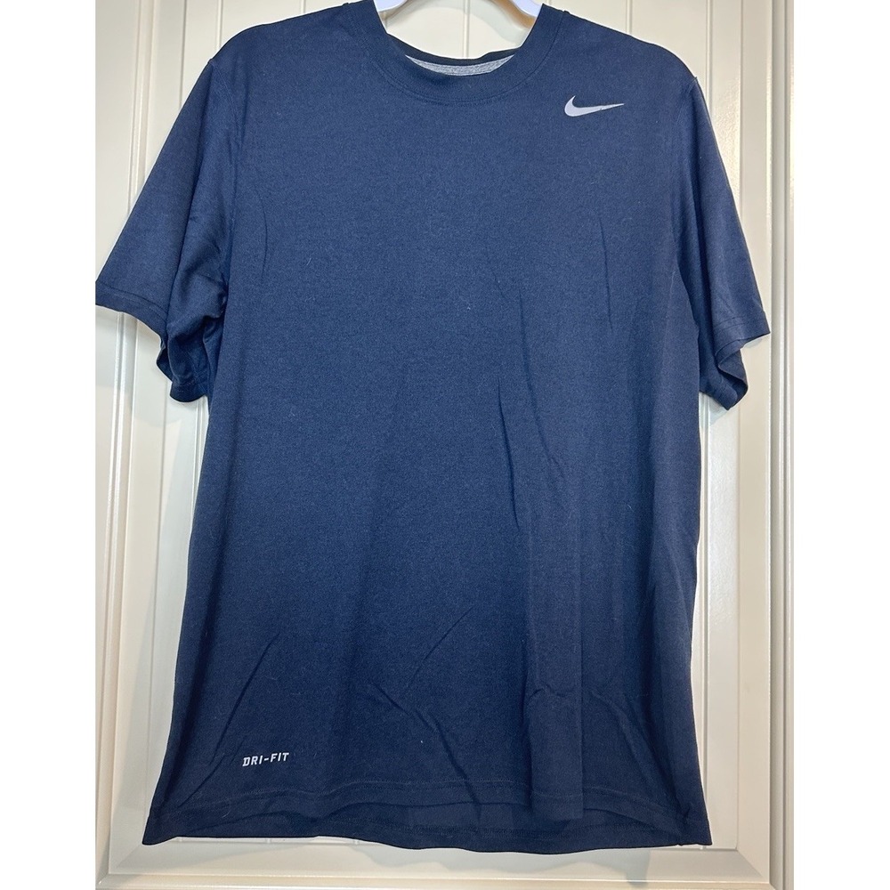 NIKE Dri-FIT navy blue short sleeve t-shirt sz M gym workout casual athletic